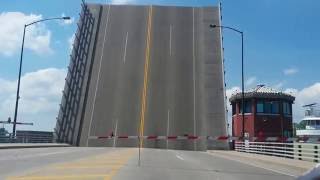 Drawbridge in Green Bay with 2 Ship Horns [upl. by Yerak27]