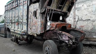 Bedfords accidental repairing and paint work Pakistani truck art [upl. by Orsay354]