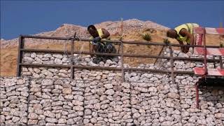 Gabions wall construction  Leiria  Construção muro em gabiões [upl. by Rozanne540]