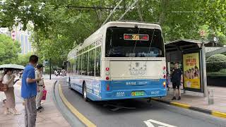 Trolleybuses in Shanghai China 2023 上海无轨电车 [upl. by Dami]