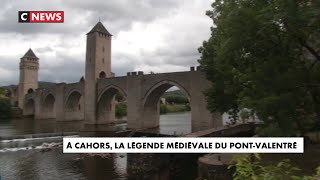 A Cahors la légende médiévale du Pont Valentré [upl. by Sedlik]