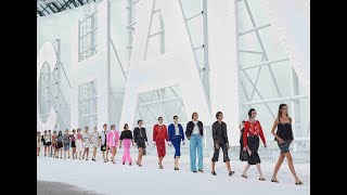 Défilé Chanel collection prêtàporter printempsété 2021 [upl. by Leilamag938]