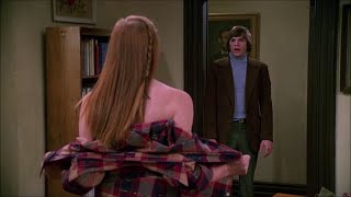 That 70s Show  Donna Flashes Kelso [upl. by Nereil]