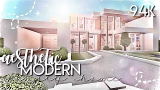 ROBLOX  Bloxburg Aesthetic Modern Family Home 94k  House Build [upl. by Ney]