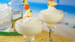 Piña Colada Tropical  Receta sin alcochol [upl. by Sikram]