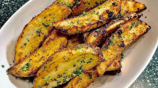 Simple Oven Baked Crispy Potato Wedges [upl. by Dub]