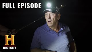 Swamp People Troy Discovers a JawDropping Beast S8 E15  Full Episode  History [upl. by Asiralc109]