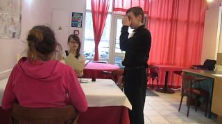 cours de restaurant  Accueil [upl. by Nospmis]