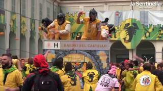 Carnevale di Ivrea dentro la battaglia arance scontri e passione [upl. by Hoeve]