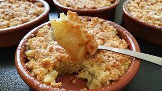 Crumble aux pommes [upl. by Ilrahc40]