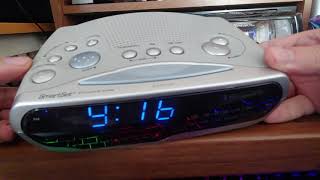 Emerson CKS1702 SmartSet Auto Setting Alarm Clock Radio [upl. by Keiko]