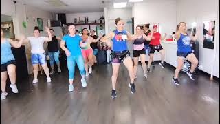 EL BEEPER ORO SOLIDO ZUMBA CON CHIO la sabrosura [upl. by Hael]