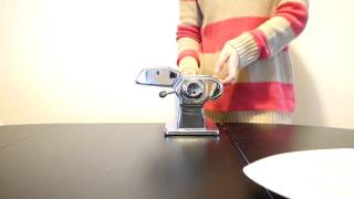 Marcato Atlas 150 Wellness Pasta Machine Review  Making Udon [upl. by Kosaka]