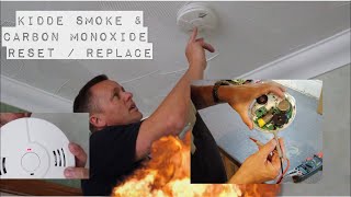 Kidde Smoke amp Carbon Monoxide Alarm quotHow To Reset Or Replacequot 8 Year Life Warning Chirp Beep [upl. by Nnylaf]