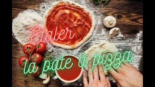 COMMENT ETALER LA PATE A PIZZA  A la main et sans rouleau [upl. by Gerstner]