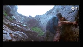 Kissing Scene  Bipasha And Aftab Kissing In Rain  Footpath  YouTube [upl. by Caldera]