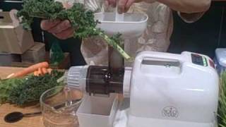 Solo Star II SoloStar 2 Juice Extractor by Tribest Demonstration [upl. by Suhploda]